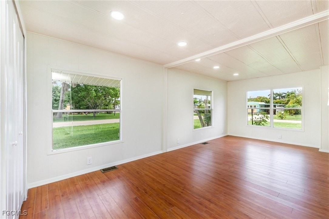 91 Twin Palms Dr - Photo 4 of 24