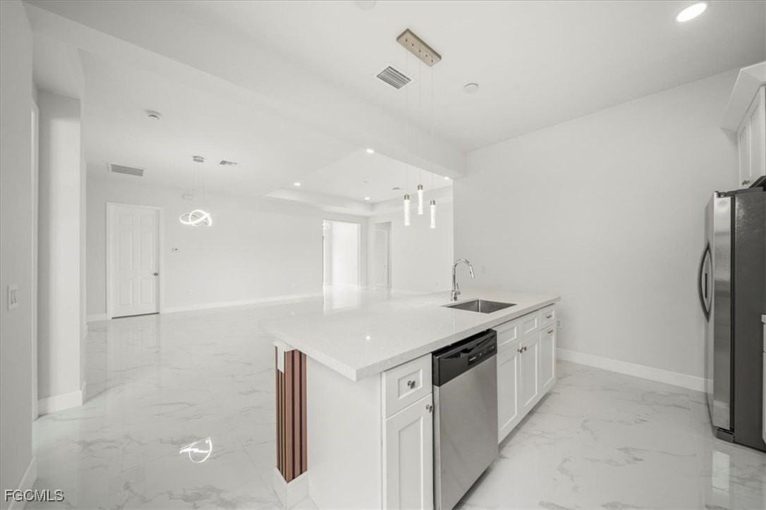 9 Nw 14th Pl - Photo 5 of 46