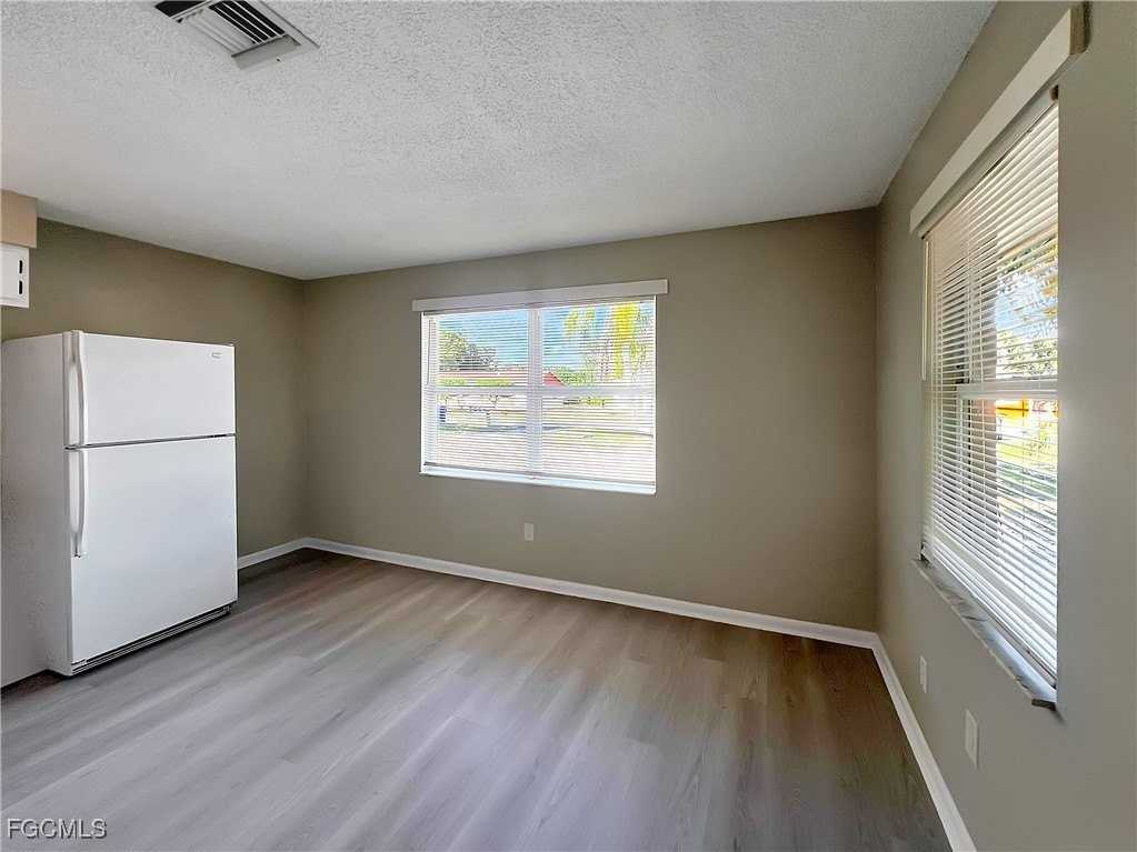 13037 1st St Apt 1 #1 - Photo 4 of 16