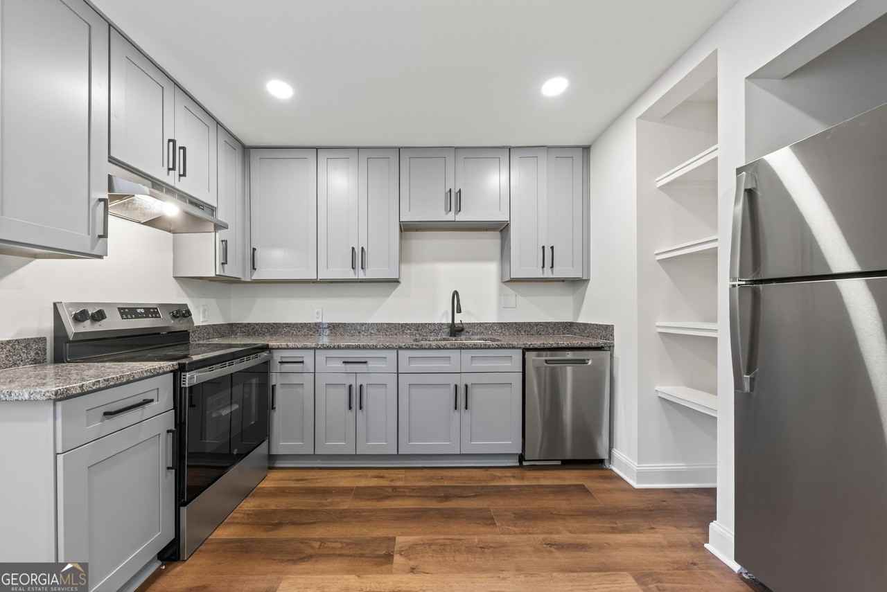 491 Vine Street #B - Photo 6 of 20