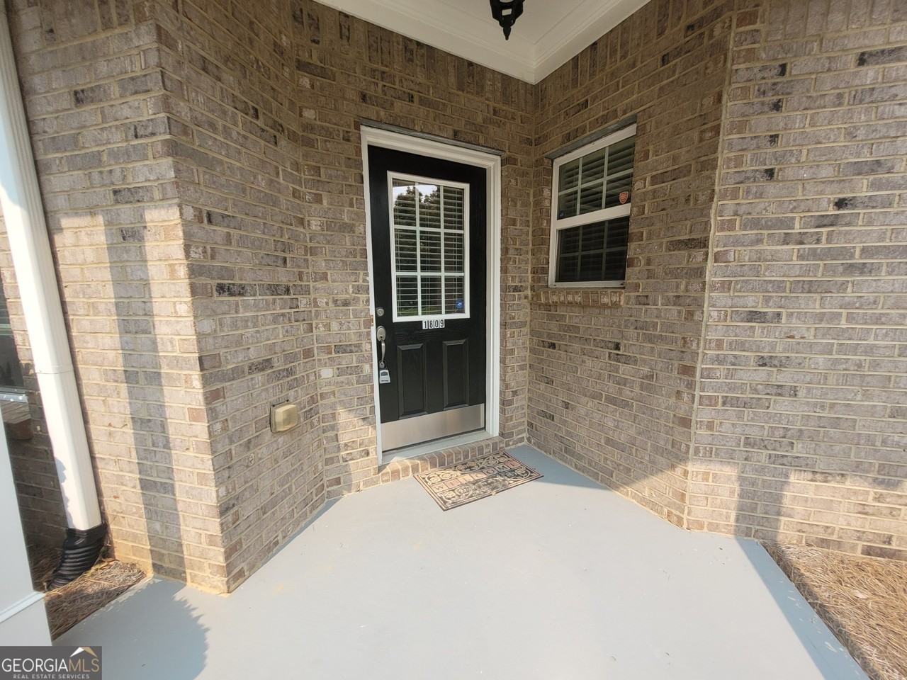 1809 Willow Branch Lane - Photo 2 of 14