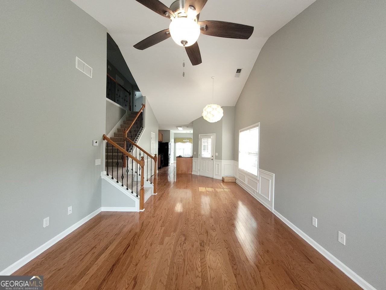 1809 Willow Branch Lane - Photo 4 of 14