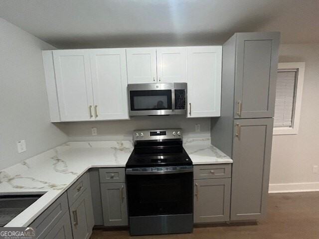 635 Birchwood Ln Sw - Photo 3 of 17