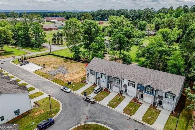 21 Sweetspire Drive NW - Photo 4 of 25