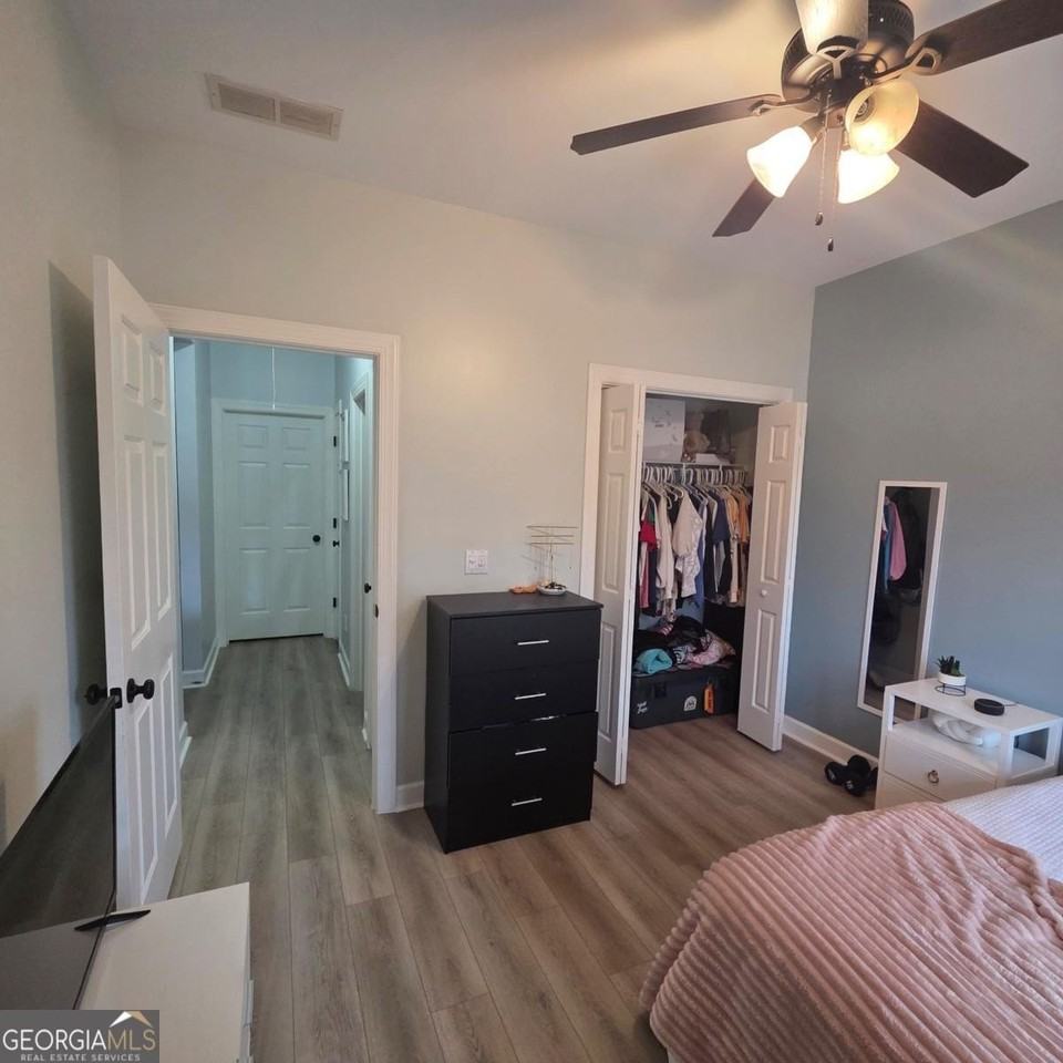 105 Cottage Grove - Photo 4 of 13