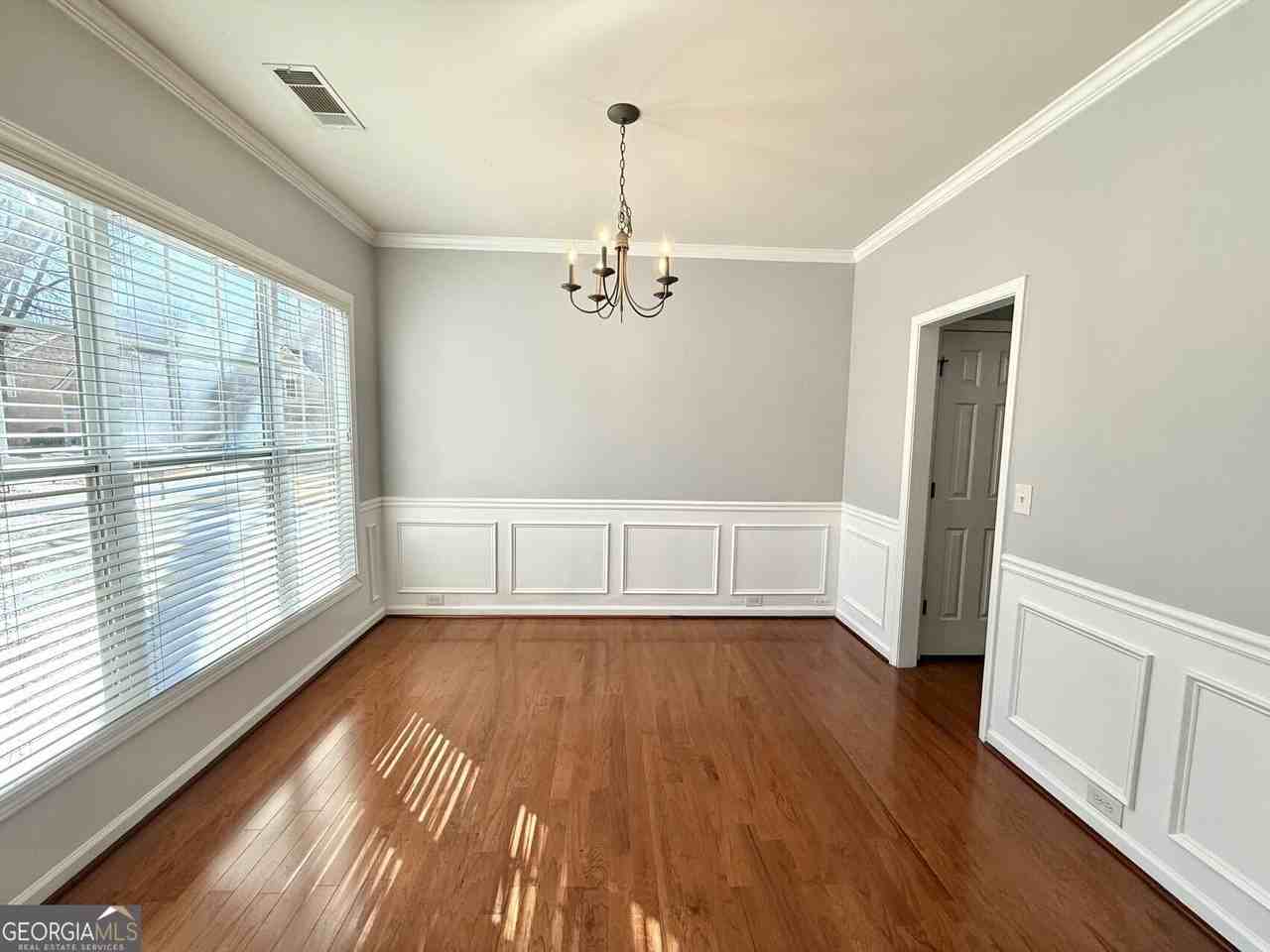 3187 Wyesham Cir - Photo 2 of 22