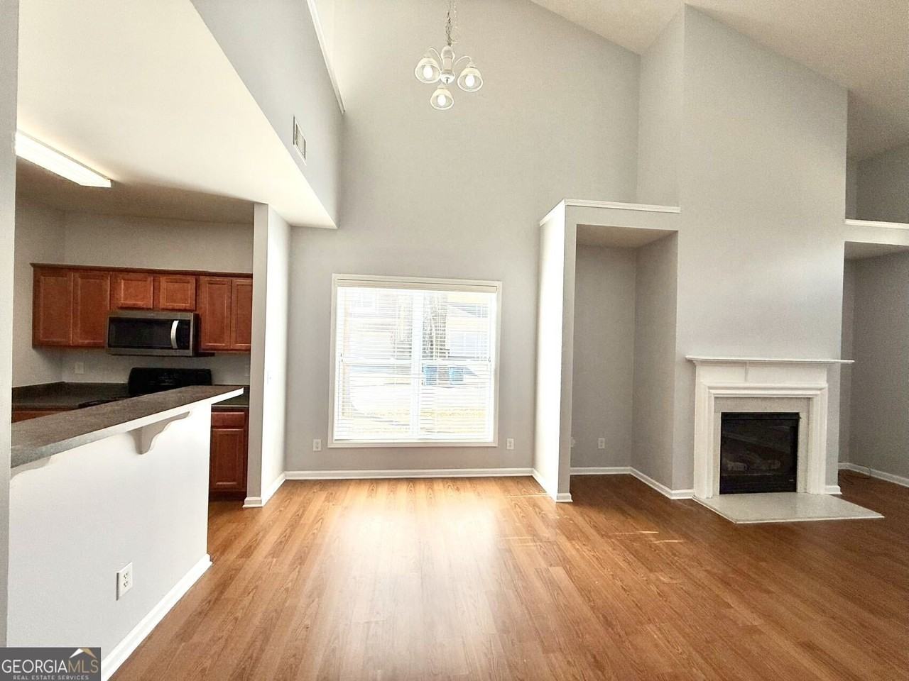 3187 Wyesham Cir - Photo 5 of 22