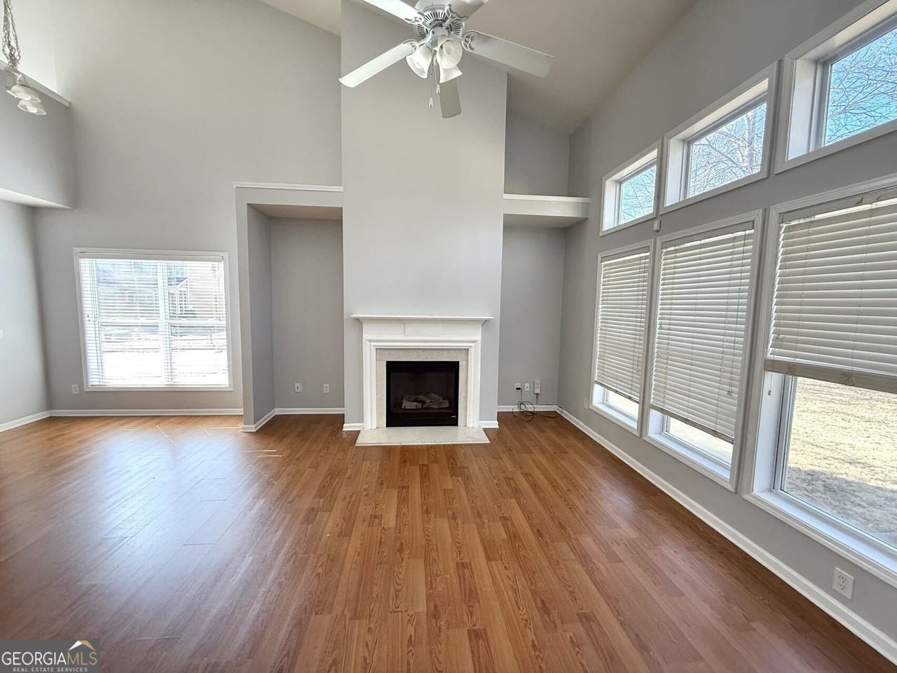 3187 Wyesham Cir - Photo 7 of 22