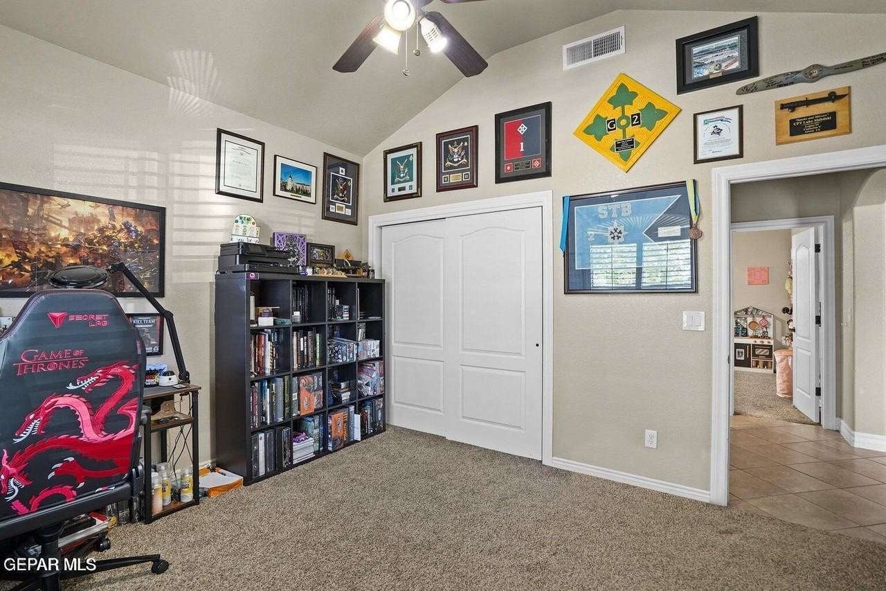 14125 Rainbow Point Drive - Photo 5 of 34