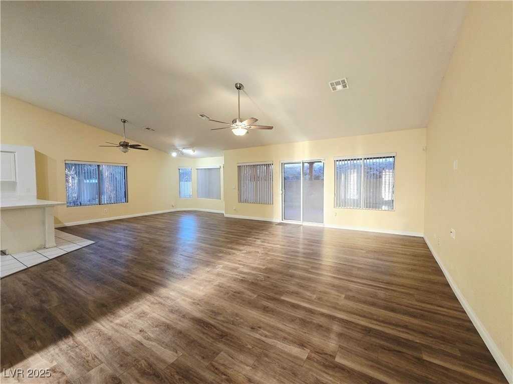 816 Argenta Ct - Photo 2 of 31