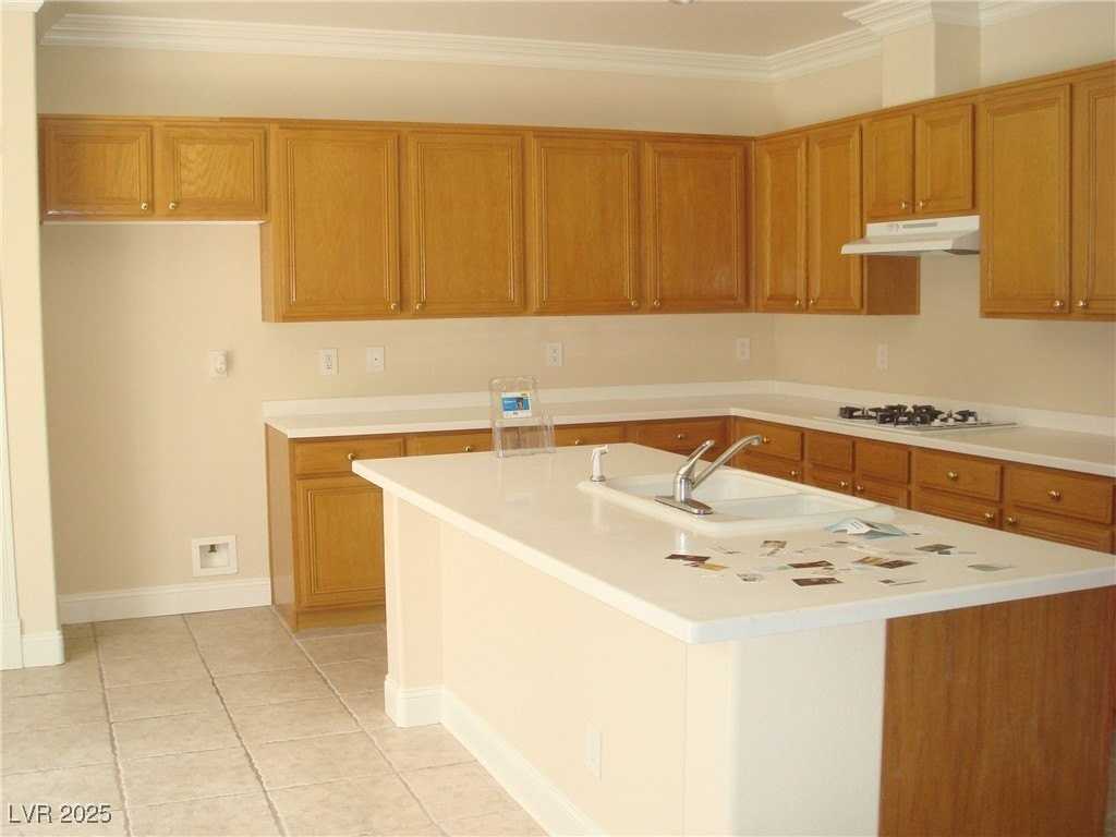 608 Bianca Bay St - Photo 4 of 24