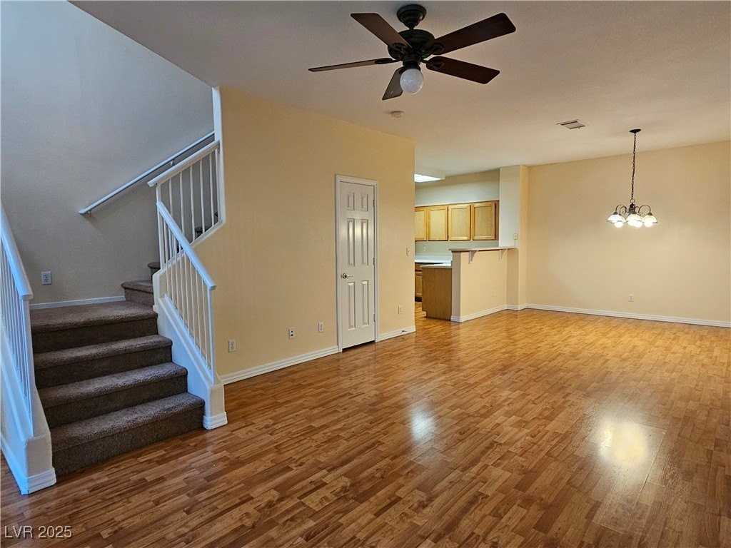 6521 Hillside Brook Avenue - Photo 5 of 27