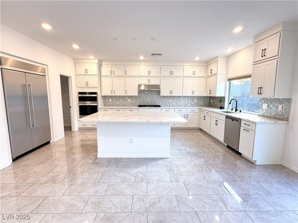 8415 Iron Heart Lane - Photo 7 of 42