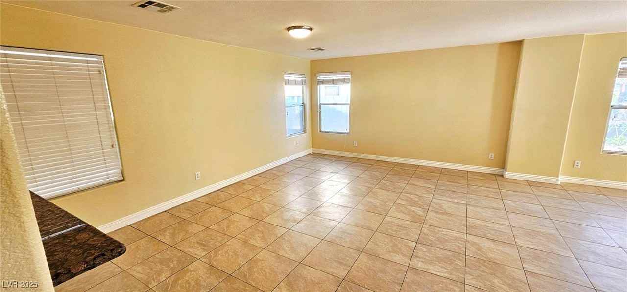 5876 Capsicum Court - Photo 3 of 32