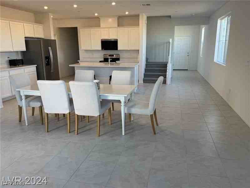 1992 Majalis Place - Photo 5 of 21