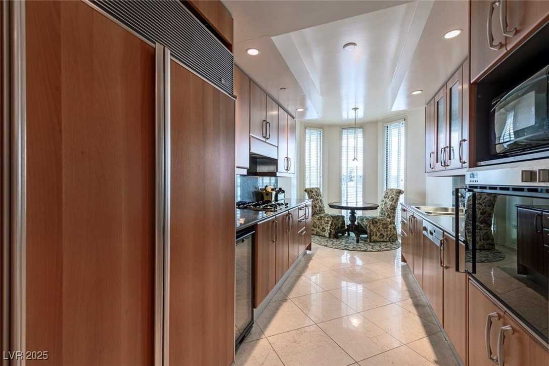 2877 Paradise Road #906 - Photo 2 of 14