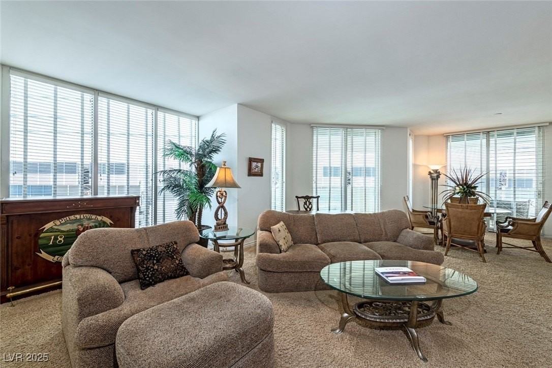 2877 Paradise Road #906 - Photo 4 of 14