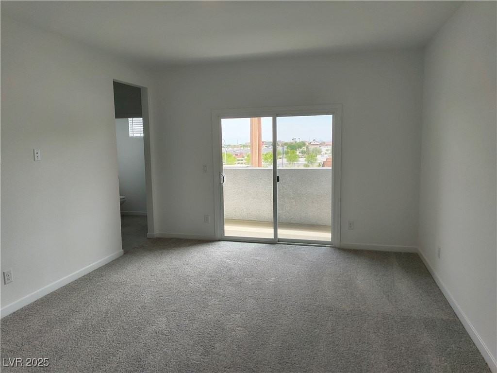 348 Great Ocean Ave - Photo 7 of 31