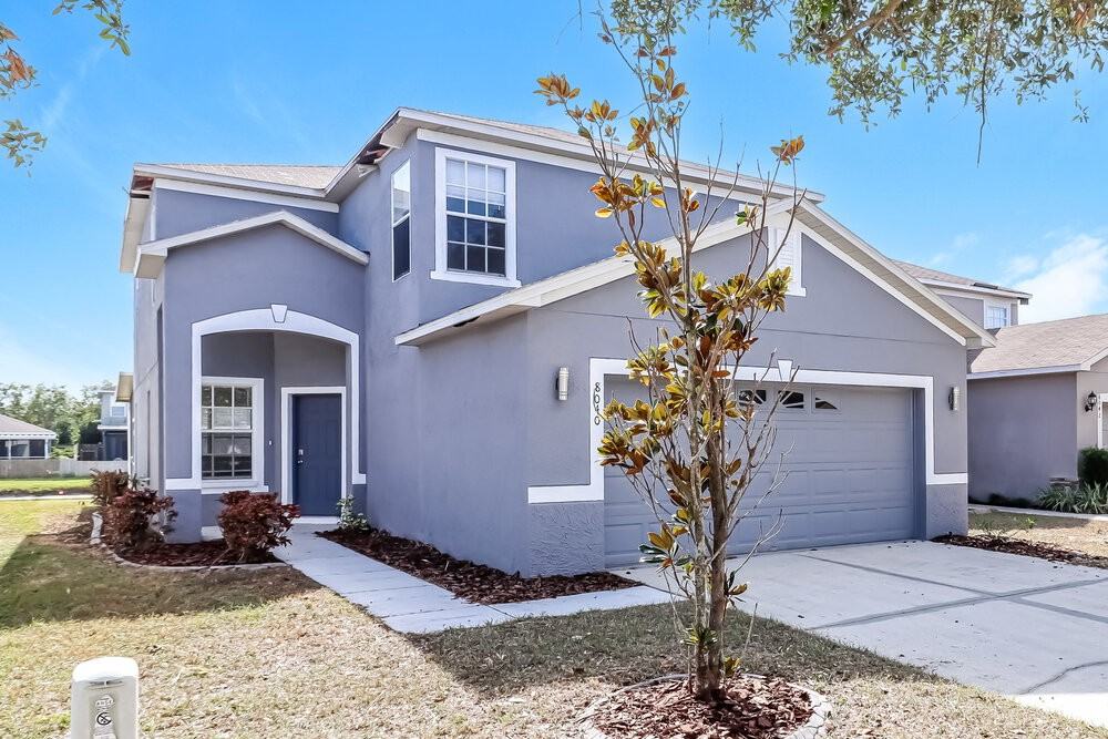 8040 Canterbury Lake Blvd - Photo 4 of 17