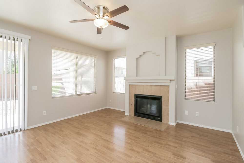 9917 E Edgewood Ave - Photo 6 of 17