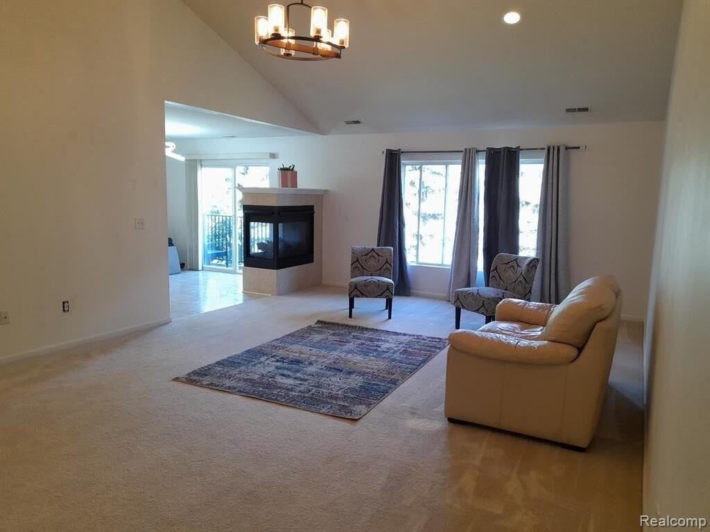 14474 Shadywood Dr - Photo 3 of 18