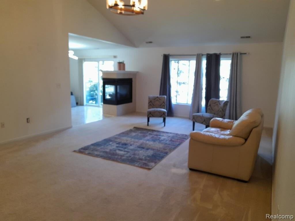 14474 Shadywood Dr - Photo 4 of 18