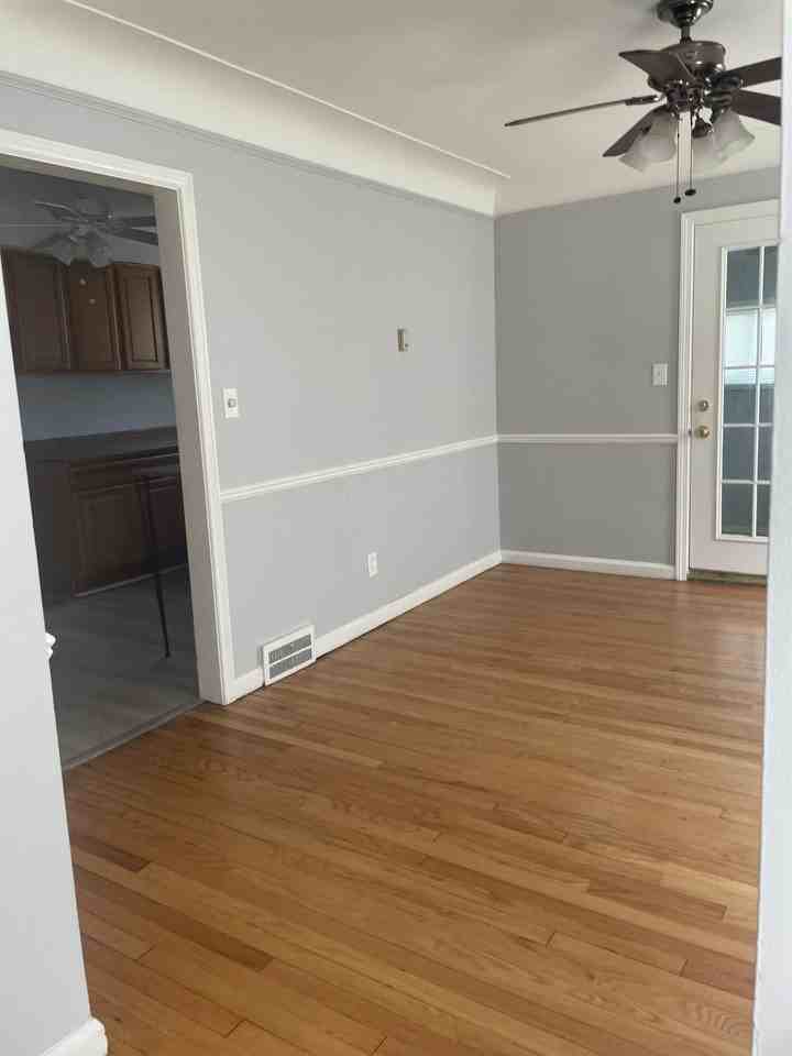 17510 Wisconsin St - Photo 5 of 14