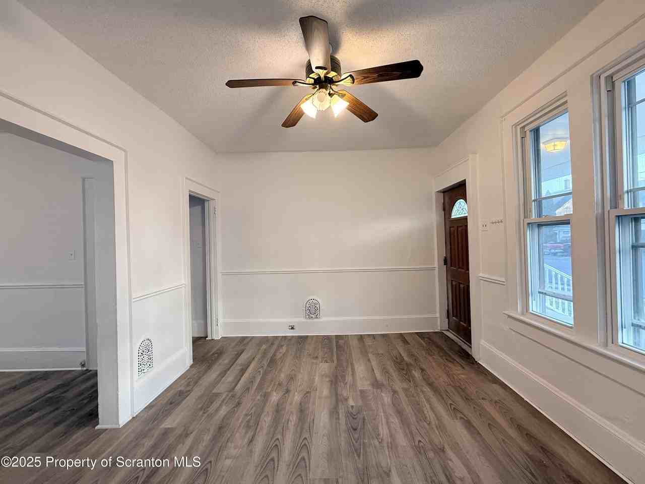 1104 Dartmouth Street - Photo 2 of 15