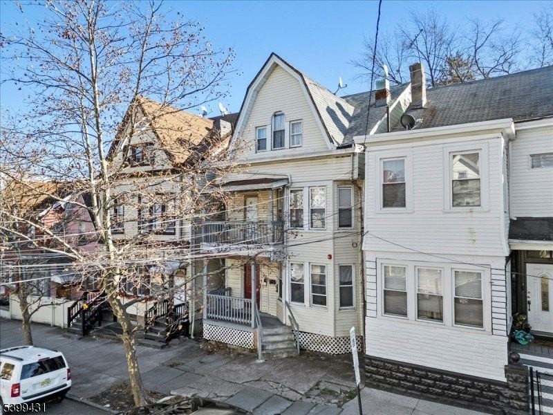 512 Union Ave #1 - Photo 2 of 16