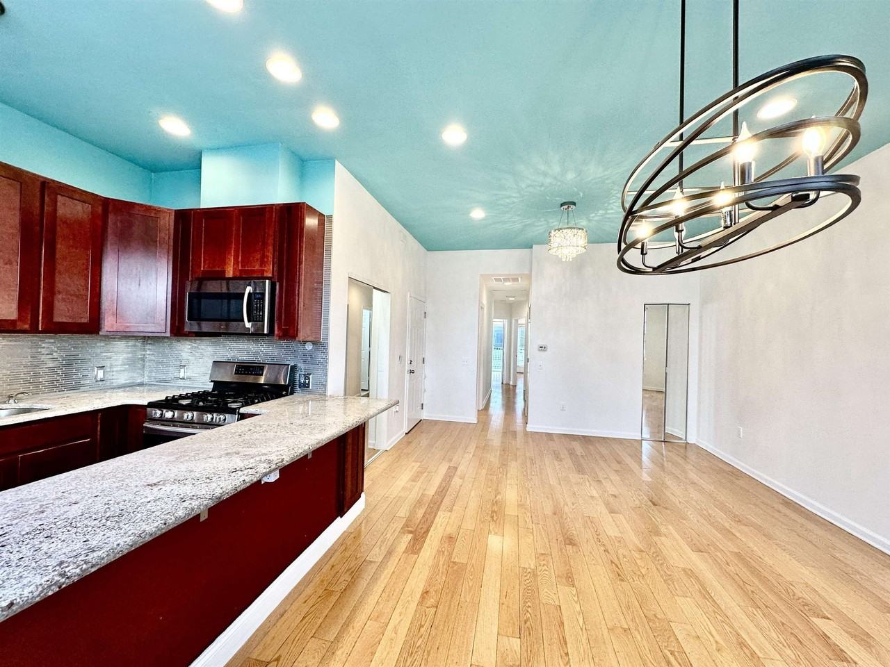 606 Kennedy Blvd #1 - Photo 3 of 14