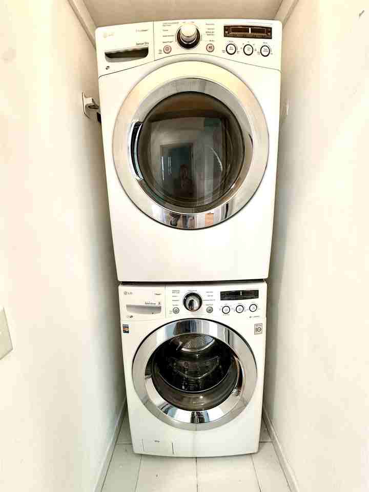 606 Kennedy Blvd #1 - Photo 7 of 14