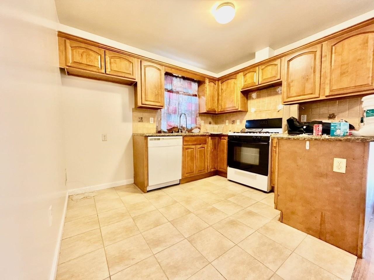 45 Terhune Ave - Photo 6 of 13