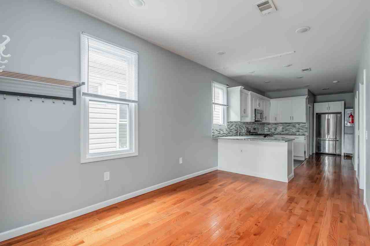 164 Avenue B #2 - Photo 5 of 18