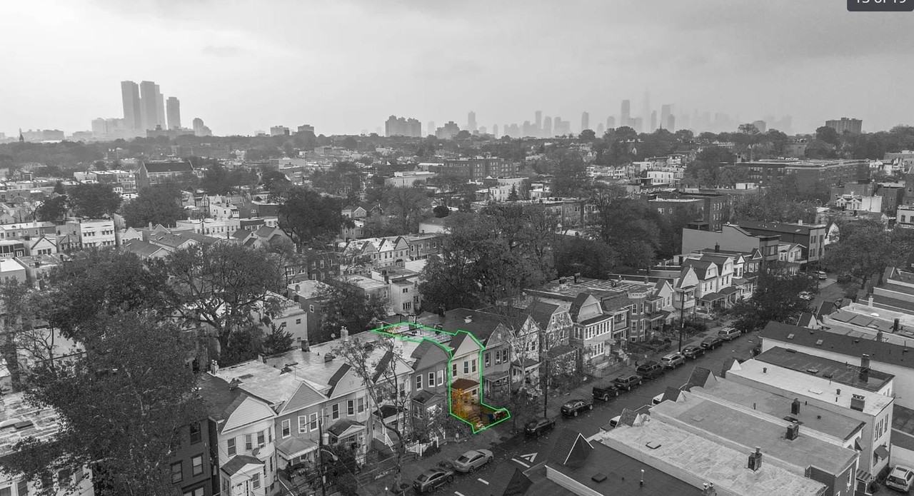 294 Ege Ave #G - Photo 4 of 15