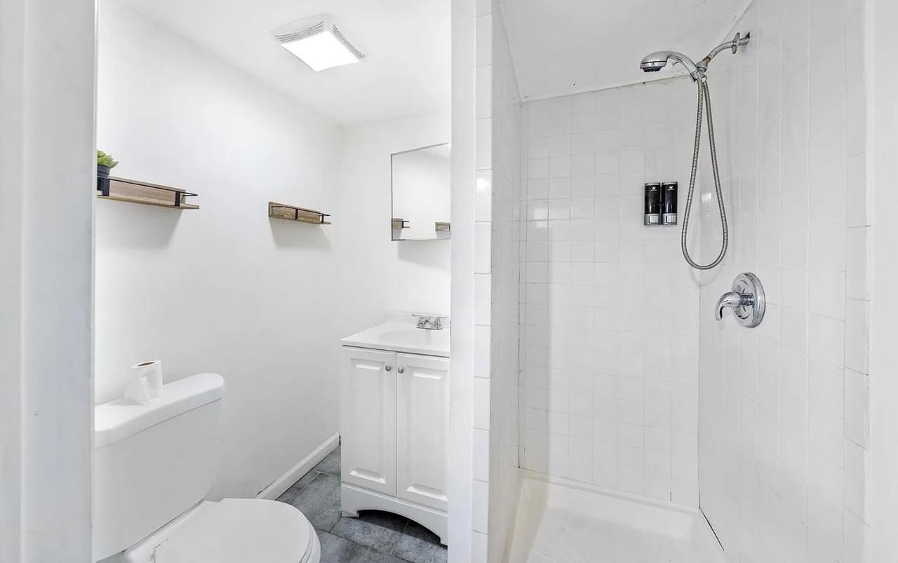 294 Ege Ave #G - Photo 6 of 15