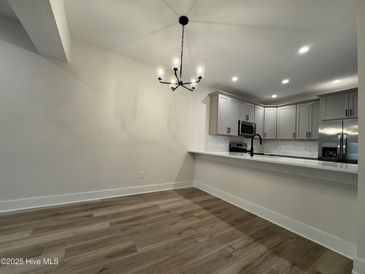 717 Bragg Dr Apt D #D - Photo 6 of 22