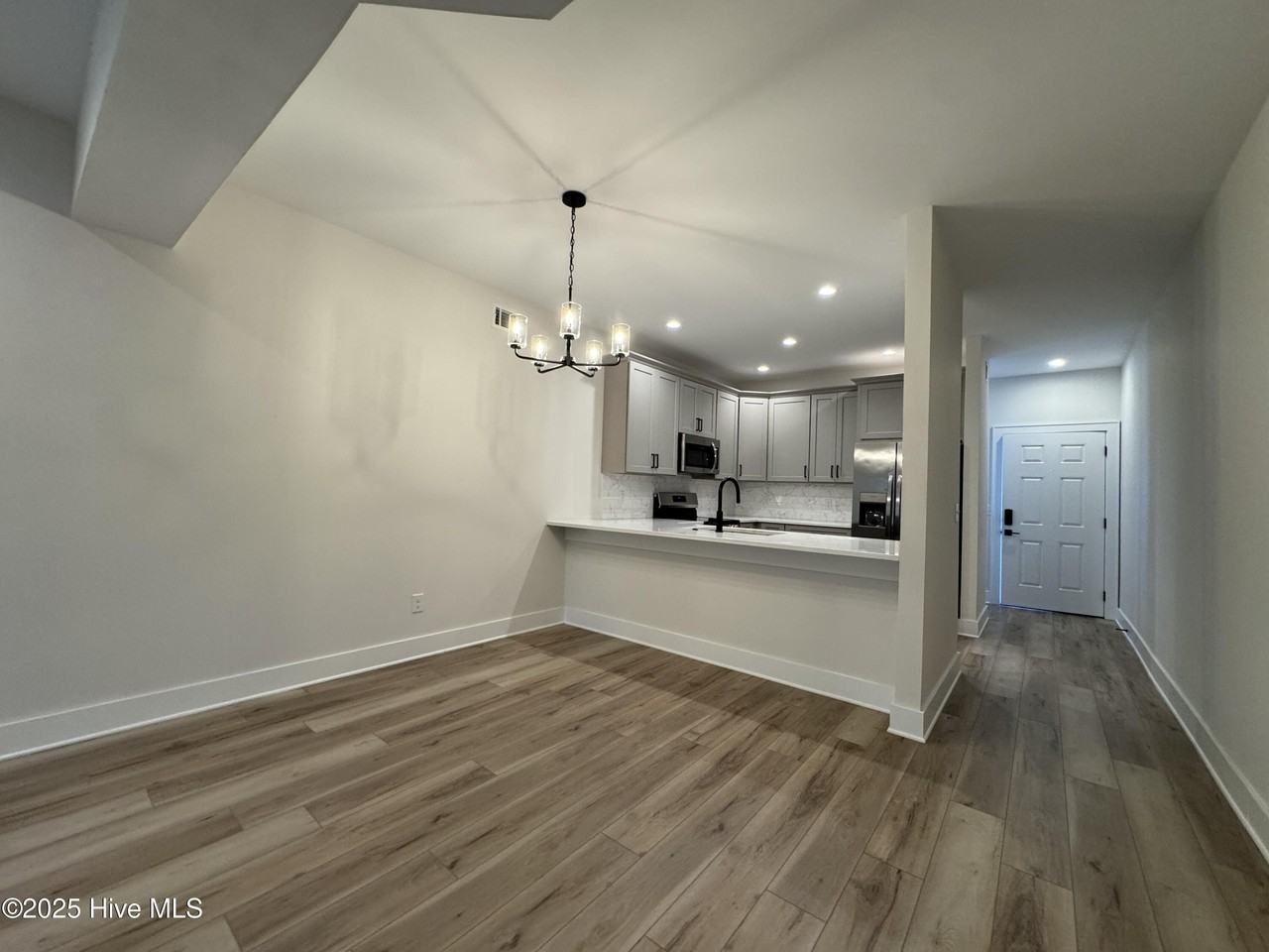 717 Bragg Dr Apt D #D - Photo 7 of 22