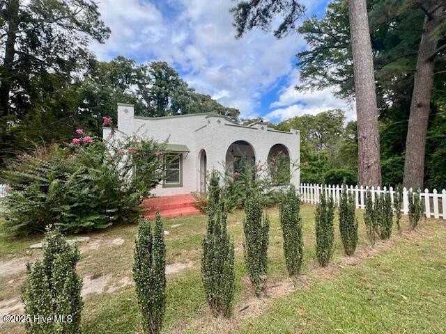 220 River Rd - Photo 2 of 34