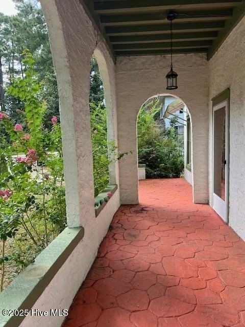 220 River Rd - Photo 5 of 34