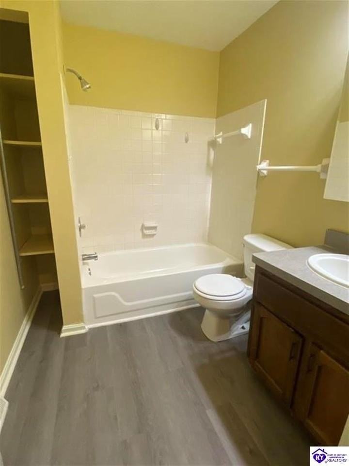 621 E Lincoln Trail Blvd - Photo 2 of 16