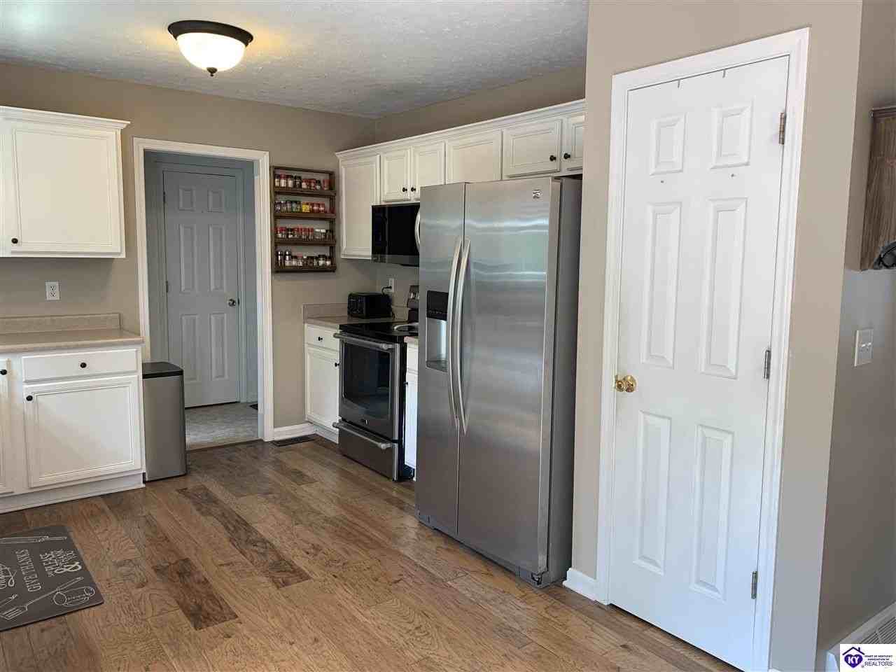 2528 Shadow Creek Ln - Photo 6 of 29