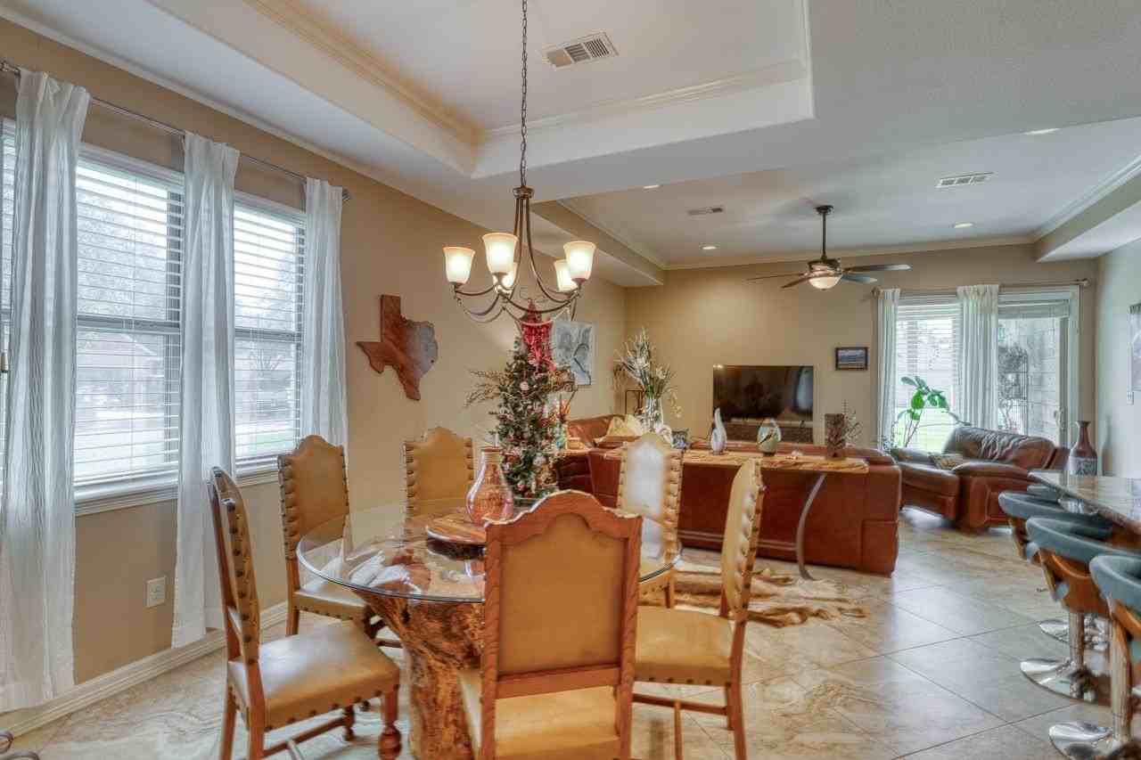 301 Firestone Dr - Photo 3 of 23