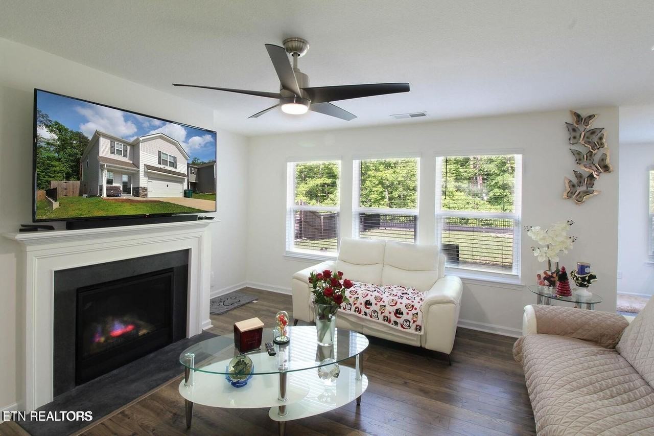 9428 Avian Forest Ln - Photo 7 of 29