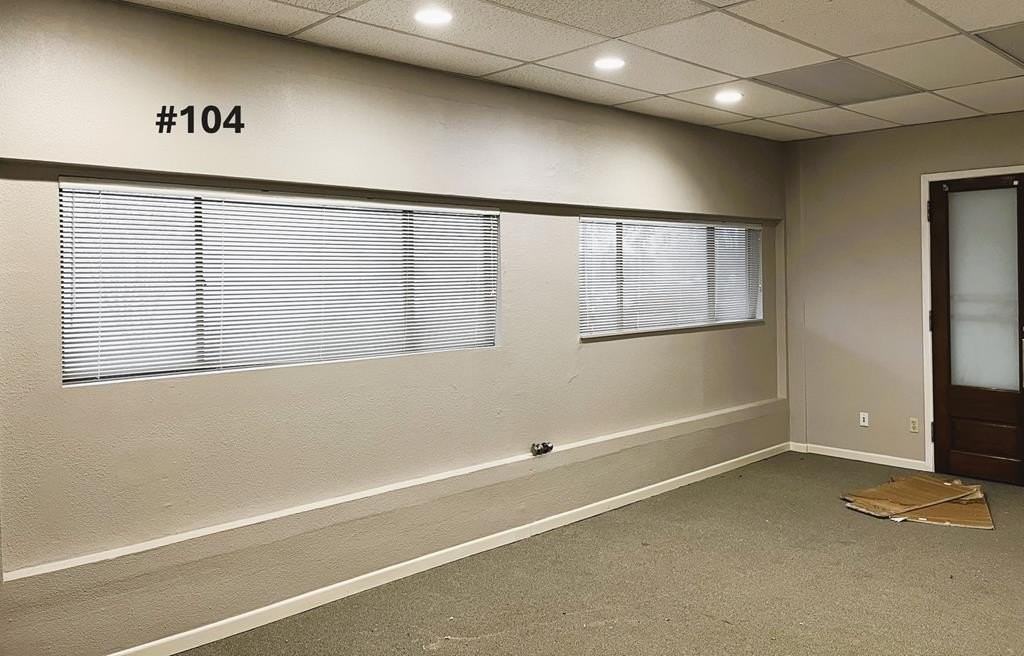 228 Washington St - Photo 3 of 14