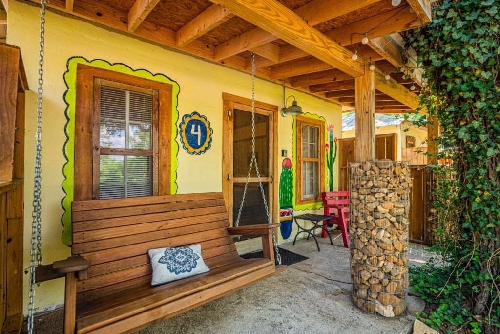 1086 Ingram Loop - Photo 2 of 17