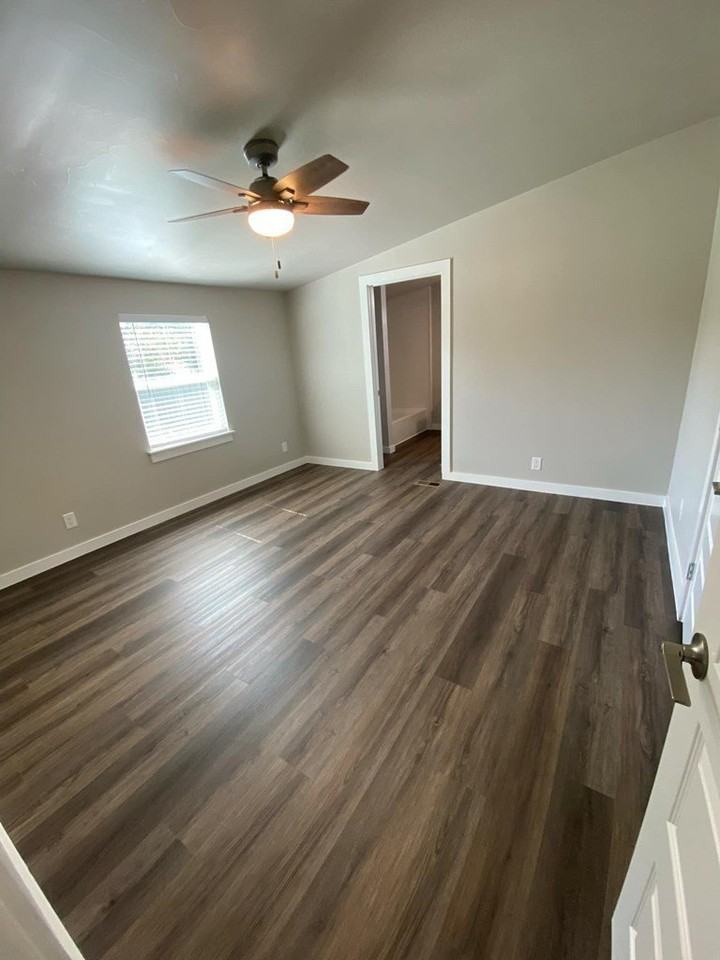 136 Marie Dr - Photo 5 of 14