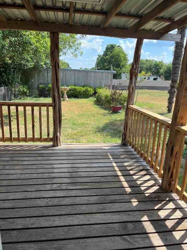 303B 1st St - Photo 2 of 11