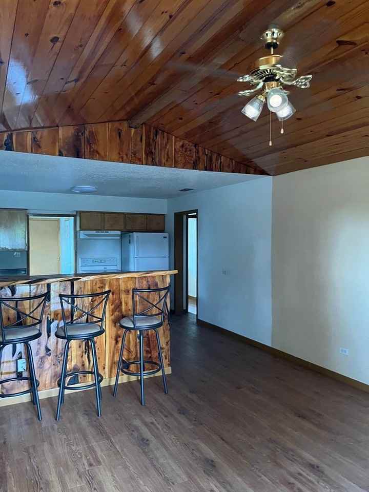 303B 1st St - Photo 3 of 11