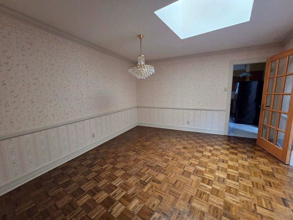 2212 Rock Creek Dr - Photo 4 of 36