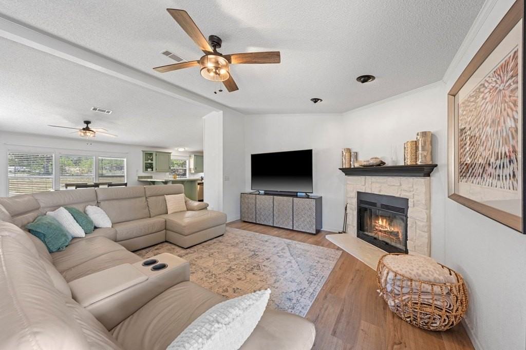 190 Rocky Hill Road - Photo 7 of 43